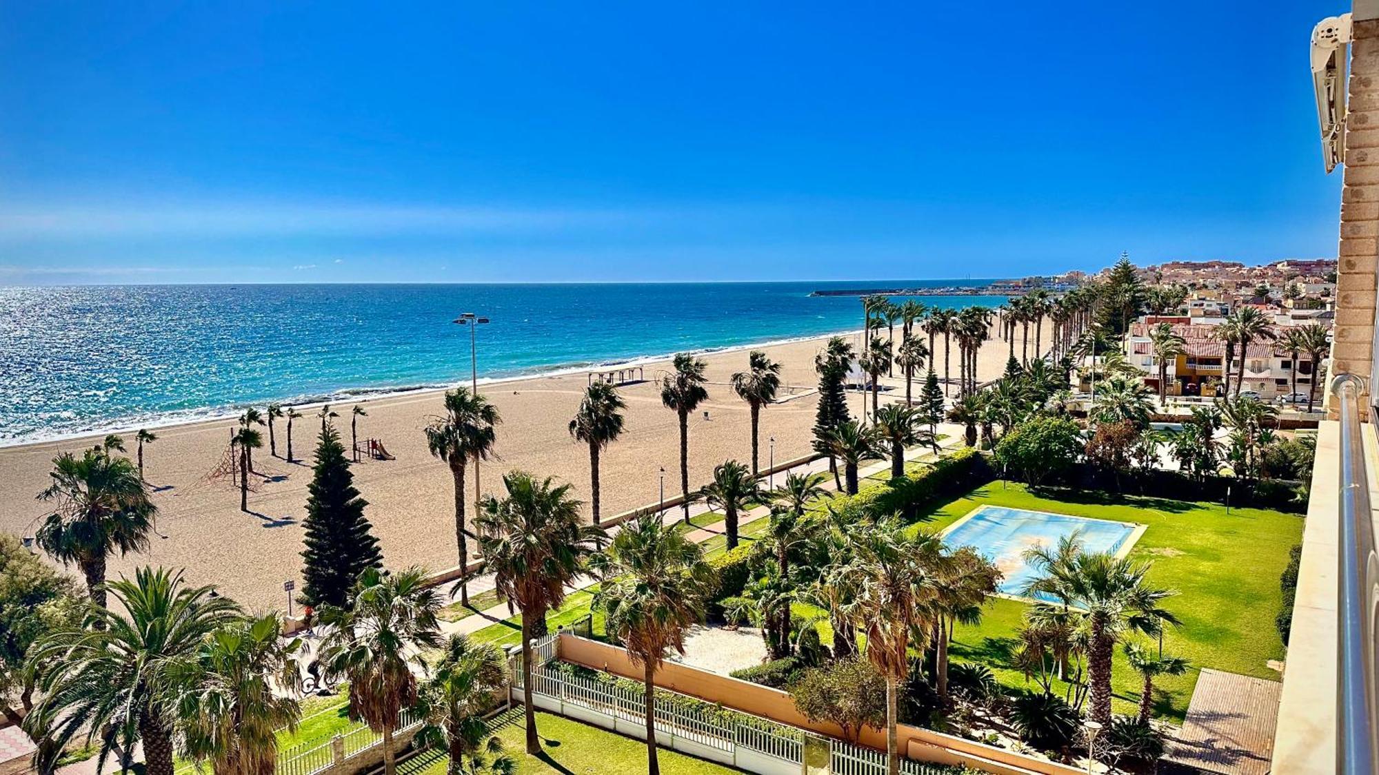 Vista Del Mar Residencial Appartement Roquetas de Mar Buitenkant foto