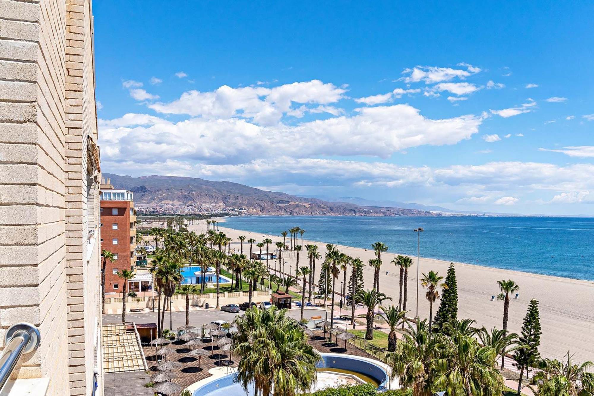 Vista Del Mar Residencial Appartement Roquetas de Mar Buitenkant foto
