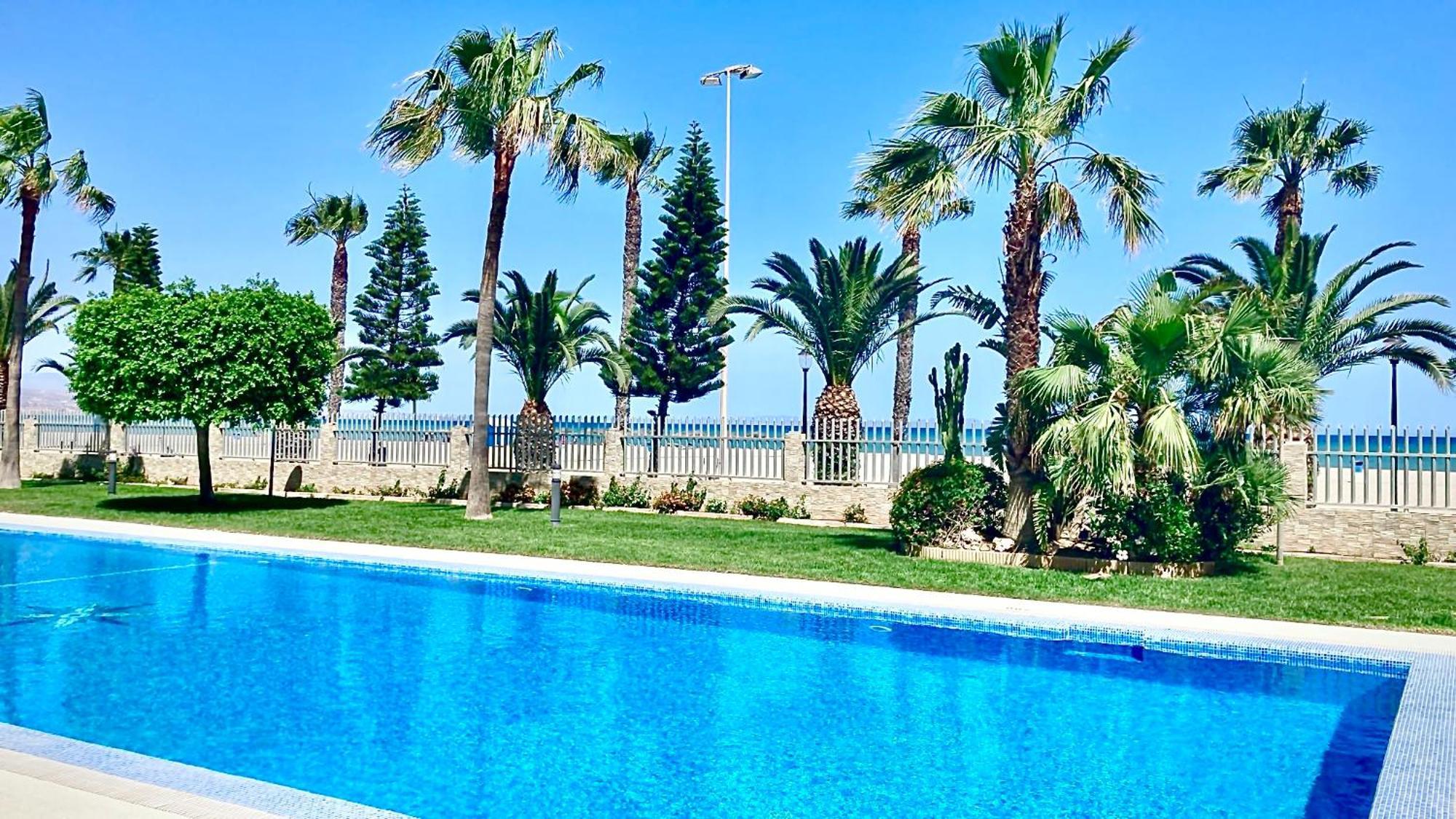 Vista Del Mar Residencial Appartement Roquetas de Mar Buitenkant foto